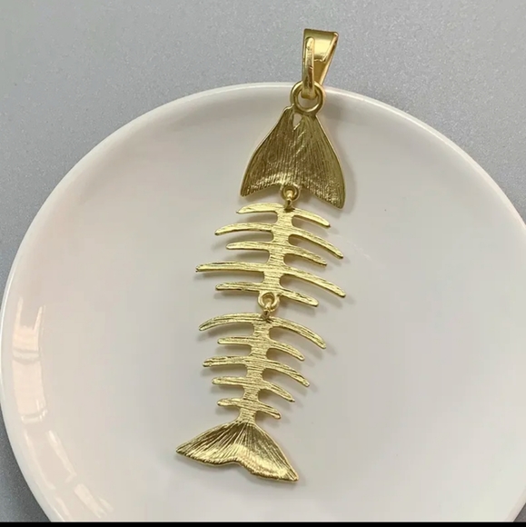 Fish necklace pendant MOVES gold BIG FISH BONES SKULL New chain available - Picture 5 of 9
